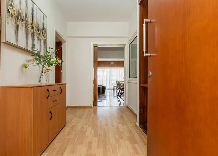 Lägenhet Cozy 3 Bedroom Flat Center *