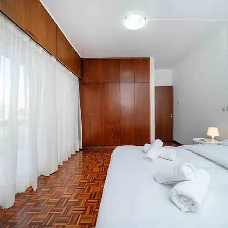 Cozy 3 Bedroom Flat Center *