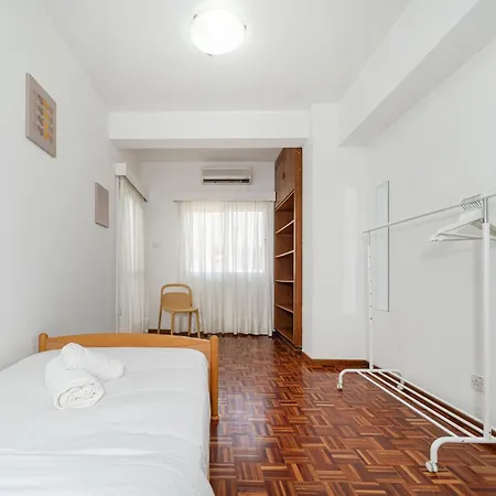 Cozy 3 Bedroom Flat Center