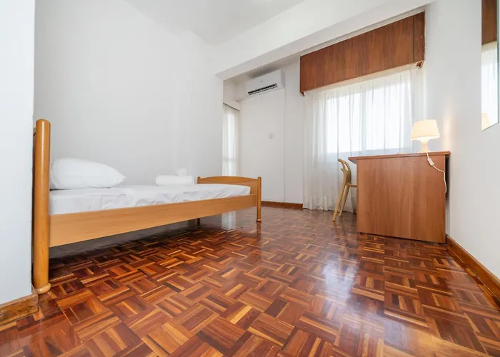 Cozy 3 Bedroom Flat Center アパート ニコシア