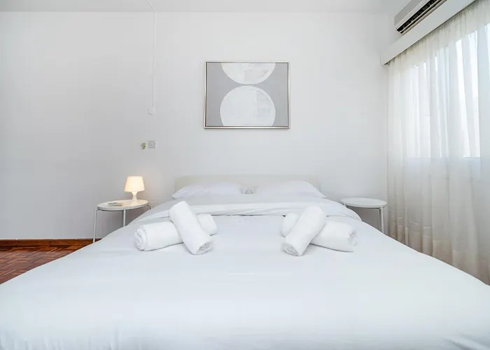 Cozy 3 Bedroom Flat Center アパート *