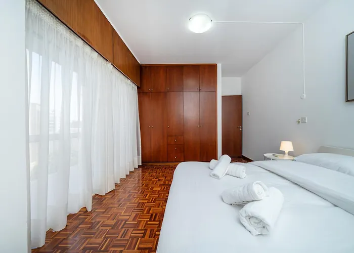 Cozy 3 Bedroom Flat Center *