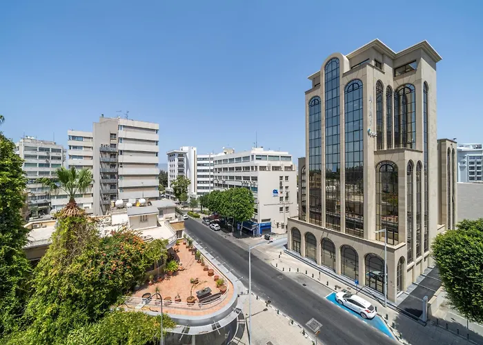 Cozy 3 Bedroom Flat Center アパート